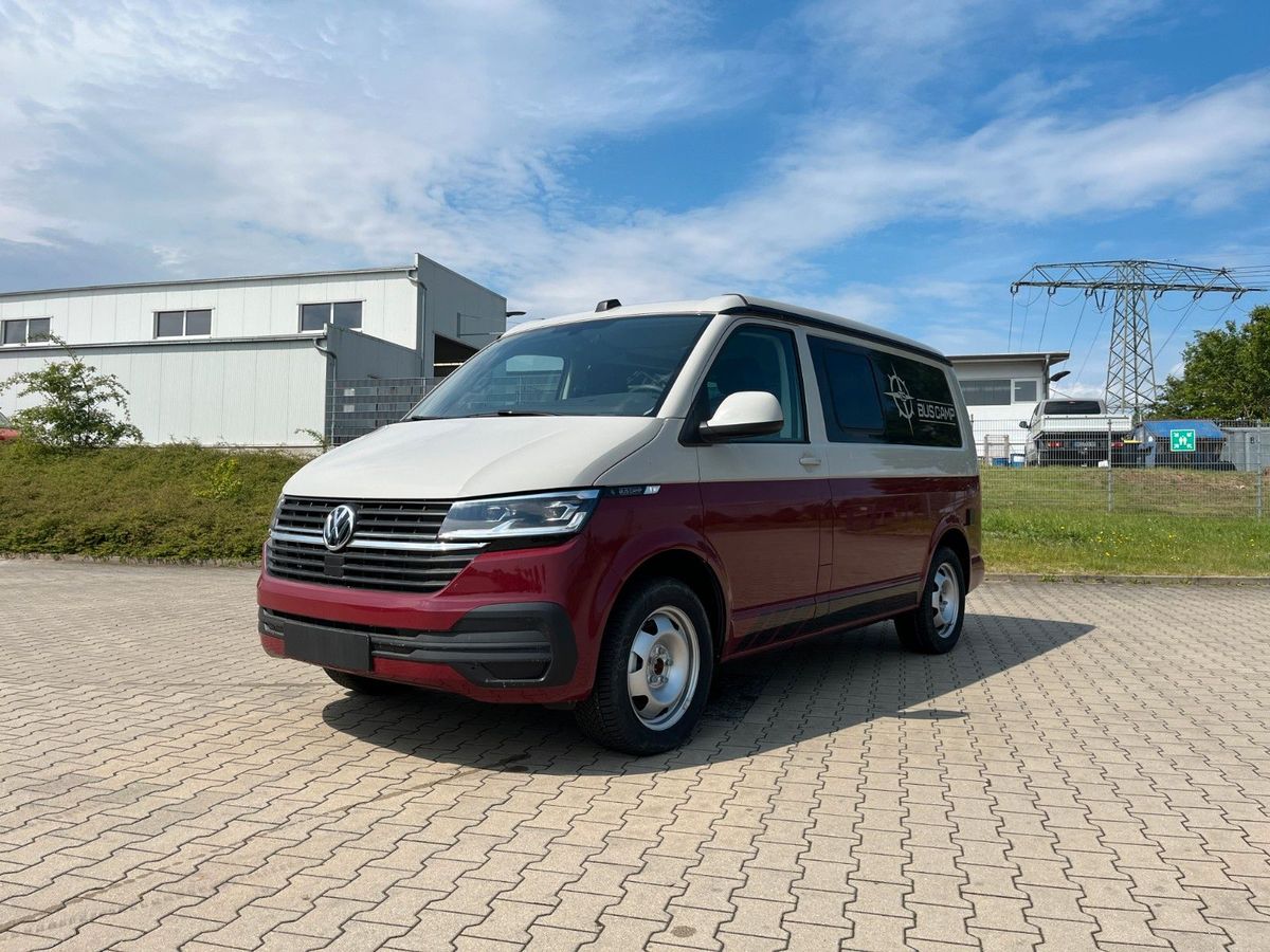 VW T6.1 in Weinrot/Ascotgrau, Frontansicht schräg von links
